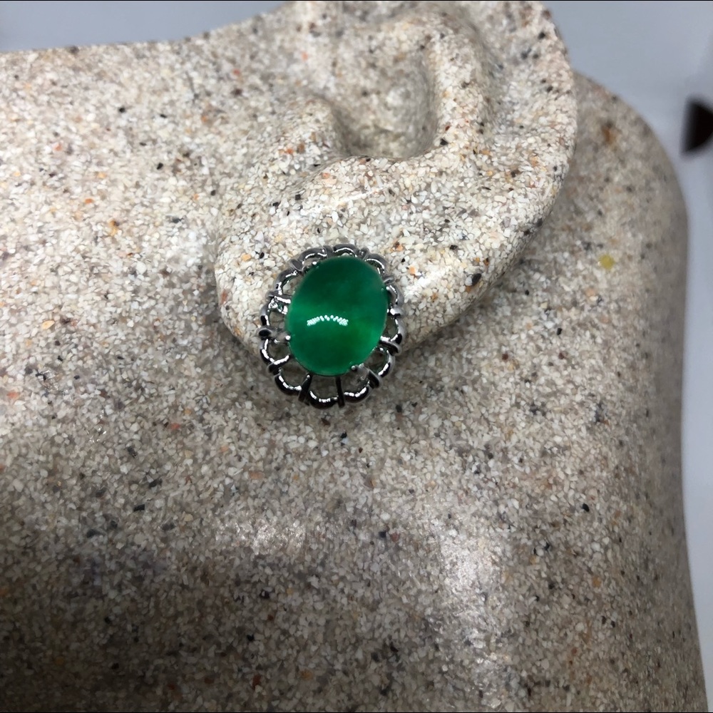 Vintage Green Jade Nephrite Post Earrings